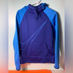 Nike Women’s Size XS blue hoodie with drawstring closure and thumb loops EUC